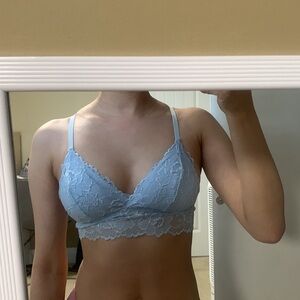 (XS) Baby blue lace bralette